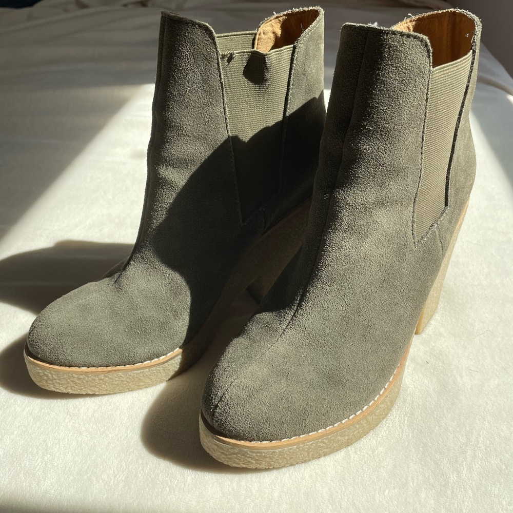 Urban Outfitters Heeled Booties